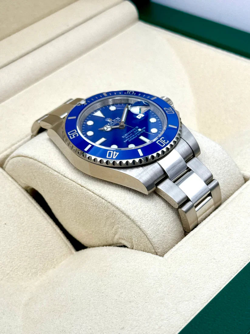 RLX Submariner Date Smurf 18ct 41mm White Gold / Blue