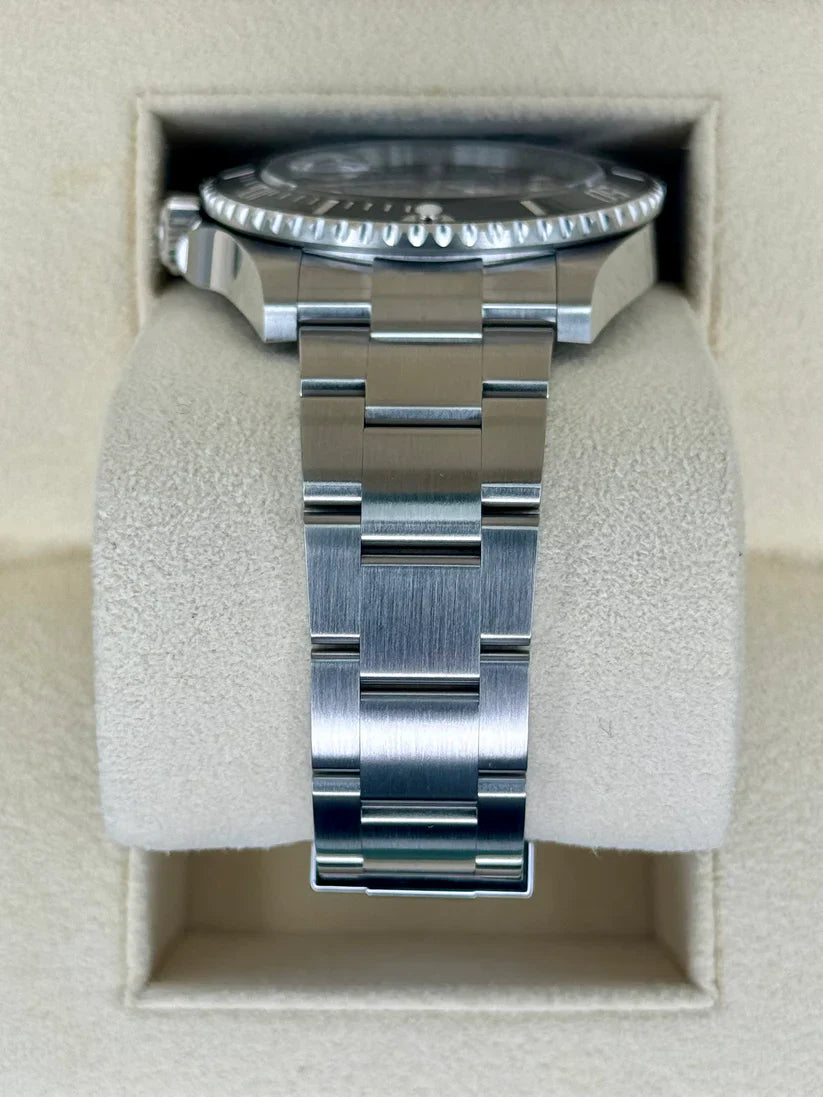 RLX Submariner 41mm Date Stainless Steel Black Dial Black Bezel