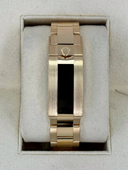 RLX Submariner 41mm Yellow Gold Black Dial Black Bezel