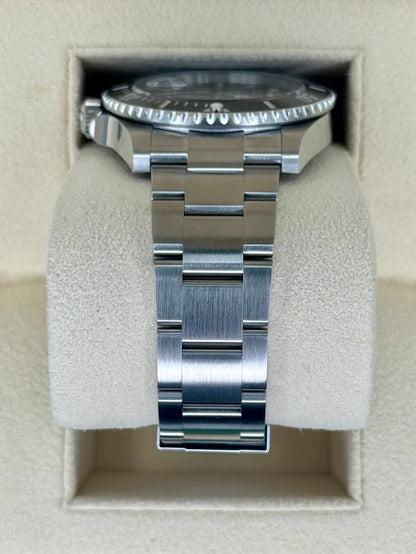 RLX Submariner 41mm Date Stainless Steel Black Dial Black Bezel