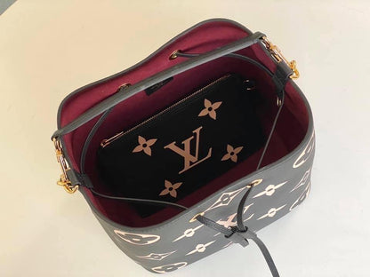 Louis Vuitton NeoNoe MM Bag