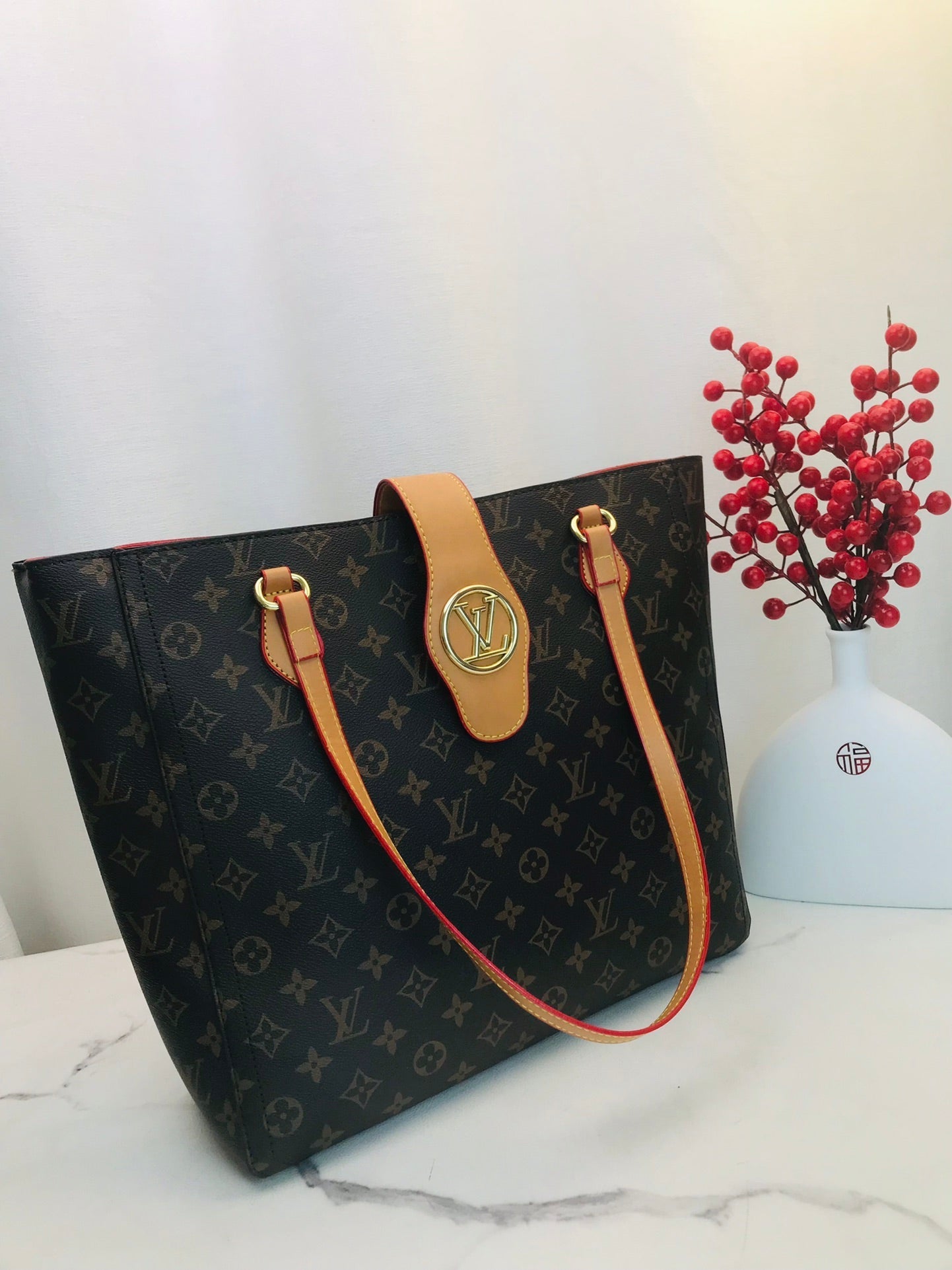 Louis vuitton handbag ( Tote )